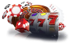 Aplikasi seluler pokerace menampilkan meja pertandingan dan opsi pembayaran